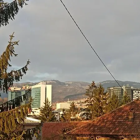 Cozy With A Balcony *