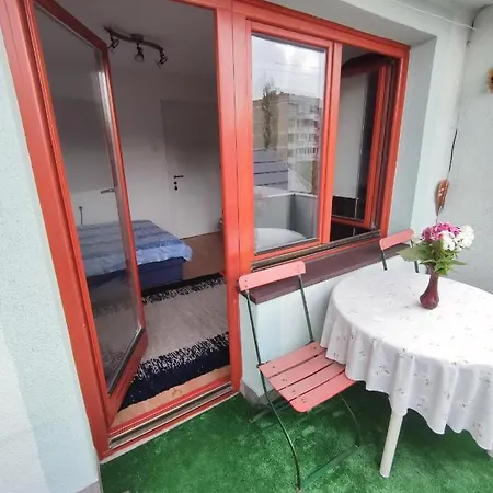 Cozy With A Balcony *
