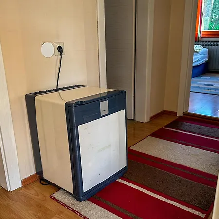 Cozy With A Balcony בית אירוח סראייבו