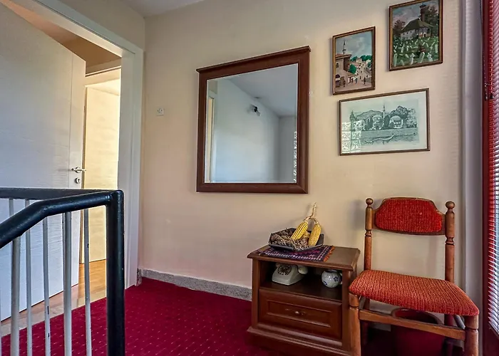 Cozy With A Balcony *